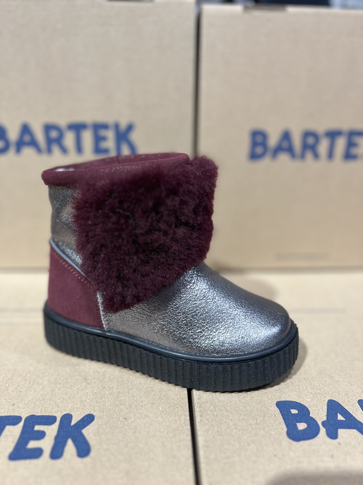 Угги Bartek 4037/срібний+жовтий язик